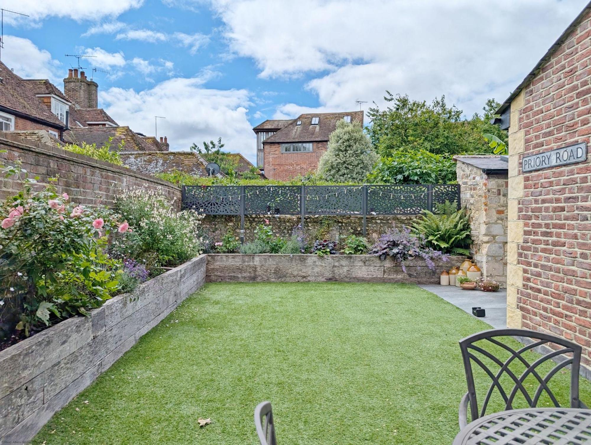 Four Priory Road, Chichester Bagian luar foto